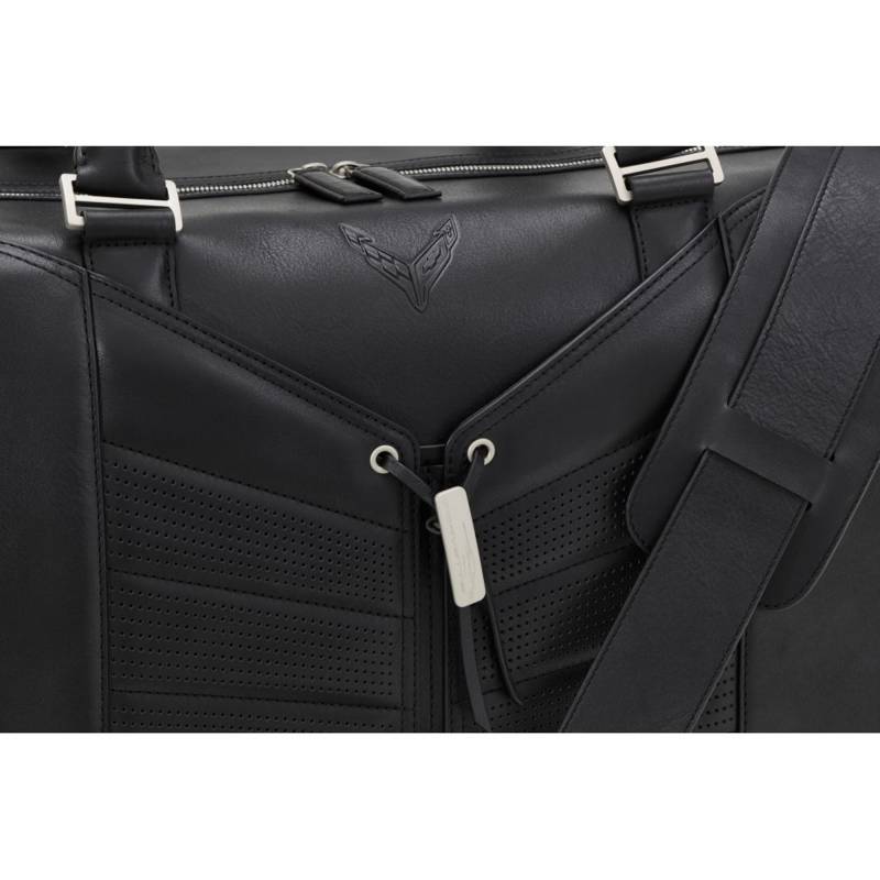 GM Accessories 87850652 - Premium Leather Travel Bag in Jet Black with C8  Corvette Crossed Flags Logo 2020+