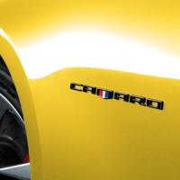 GM Accessories - GM Accessories 84152028 - Camaro Fender Emblems in Black [2016-2020 Camaro]