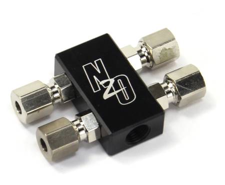 Nitrous Outlet - Nitrous Outlet 00-01761 -  Compact 2 In 4 Out Distribution Block w/ compression fittings and sensor port.
