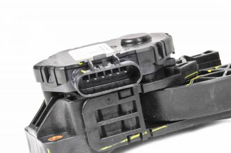 ACDelco - ACDelco 84022579 - Accelerator Pedal with Position Sensor