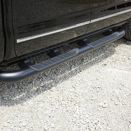 GM Accessories - GM Accessories 84208375 - Crew Cab (with Diesel Engine) 4-Inch Round Assist Steps in Black [2015-19 Silverado]