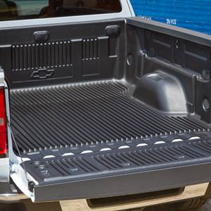 GM Accessories - GM Accessories 23258994 - Short Box Bed Liner with Bowtie Logo [2022+ Colorado]