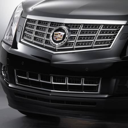 GM Accessories - GM Accessories 22798589 - Upper Grille in Black with Cadillac Logo and Bright Chrome Surround [2014-16 SRX]