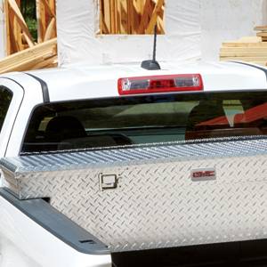 GM Accessories - GM Accessories 23283433 - Cross Bed Aluminum Tool Box with Bowtie and GMC Logo [2020+ Colorado & Canyon]