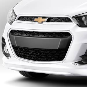 GM Accessories - GM Accessories 42529656 - Grille in Black with Summit White Surround and Bowtie Logo [2017-18 Spark]
