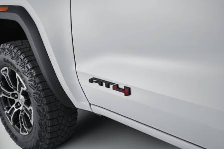 GM Accessories - GM Accessories 85056294 - Canyon AT4 Emblems in Black [2023+ Canyon]