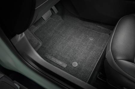 GM Accessories - GM Accessories 42790739 - First and Second-Row Premium Carpeted Floor Mats in Jet Black with Chevrolet Script [2024+ Trax]